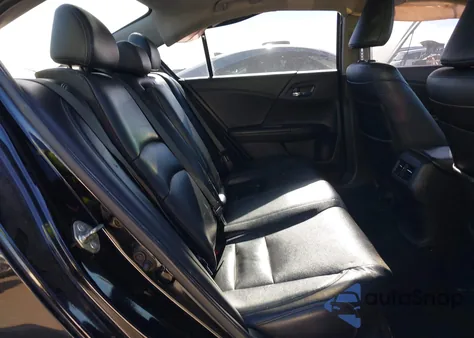 2015 Honda Accord Ex-L z USA, uszkodzony, nr VIN 1HGCR2F86FA056377